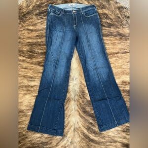 NWOT Ariat 33L trouser jeans